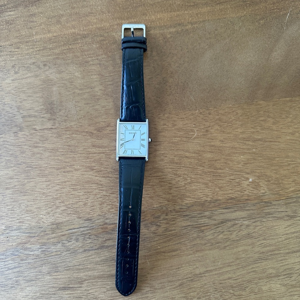 Seiko Black Leather Strap Watch